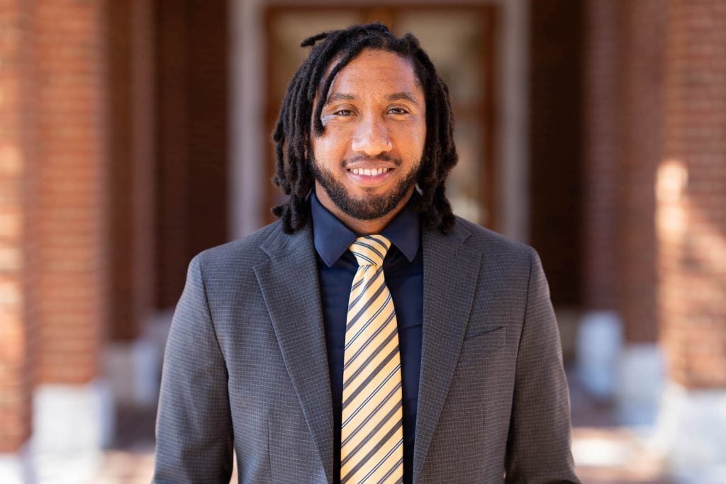 Oswald David Headshot Headshot of Oswald David, Academic Advisor/Success Coach